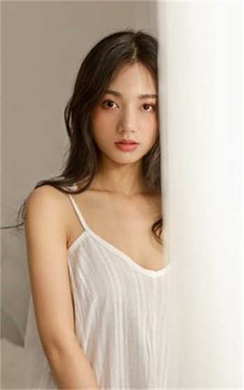 荒岛一男战十女