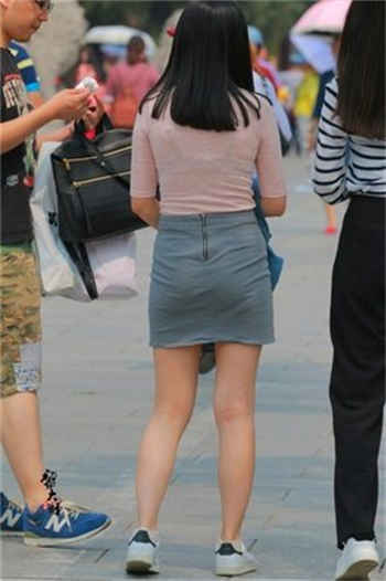 美女羞羞动作图片