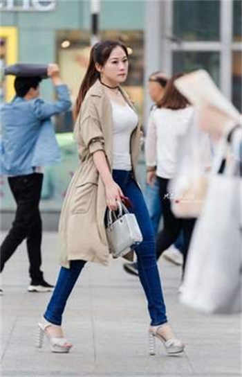 训服年轻的儿妇