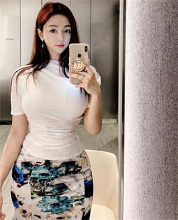 男领导对得不到的女下属