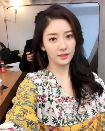 手指尖的旋律圈养富家女
