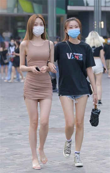 男主姓雷女主姓楚