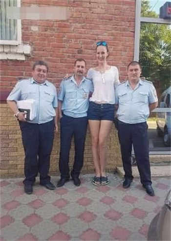 周莹的悲哀全文阅读