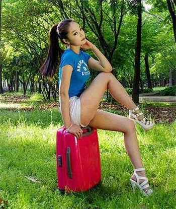 闪闪发光大团结