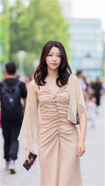 沈娜娜父债
