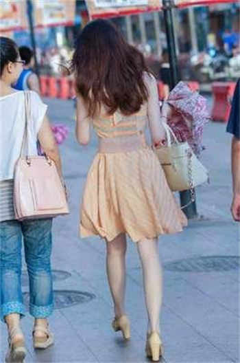 swag贝拉机器人卖水果