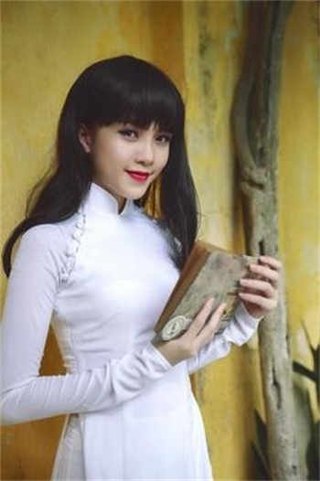 妻子被别人征服小说